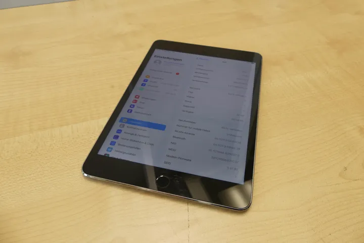Apple - iPad mini 4 Modell: A1550